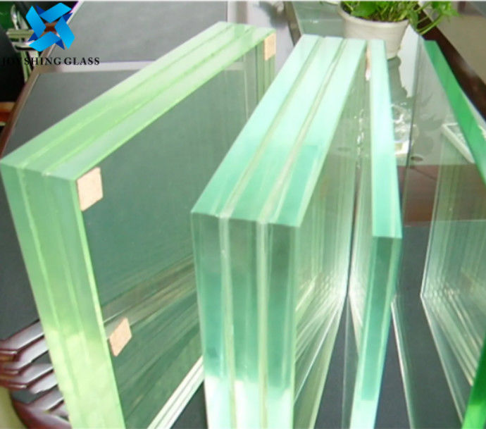 어닐링된 투명한 라미네이트된 유리는 6.38 밀리미터 8.38 밀리미터 10.38 밀리미터 12.38 밀리미터를 시트로 덮습니다